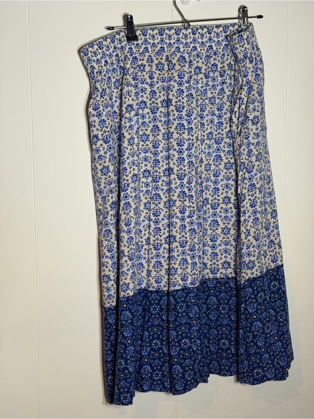 croft & barrow Blue and White Floral Maxi Skirt